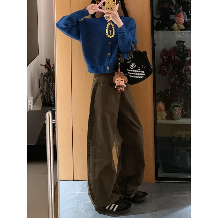 美拉德棕咖色弯刀牛仔裤女秋冬新款宽松阔腿显瘦百搭工装直筒裤子