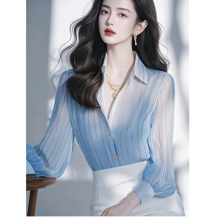 2025春季新款法式蓝色条纹衬衫女轻奢高级感减龄洋气独特气质上衣