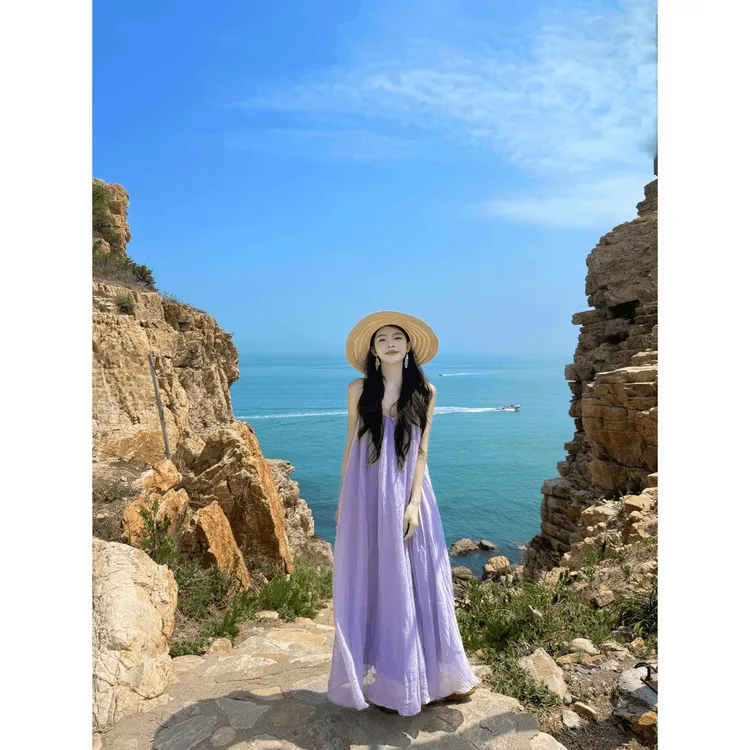 夏季新款紫色挂脖吊带连衣裙女气质温柔海边度假风超好看长裙子