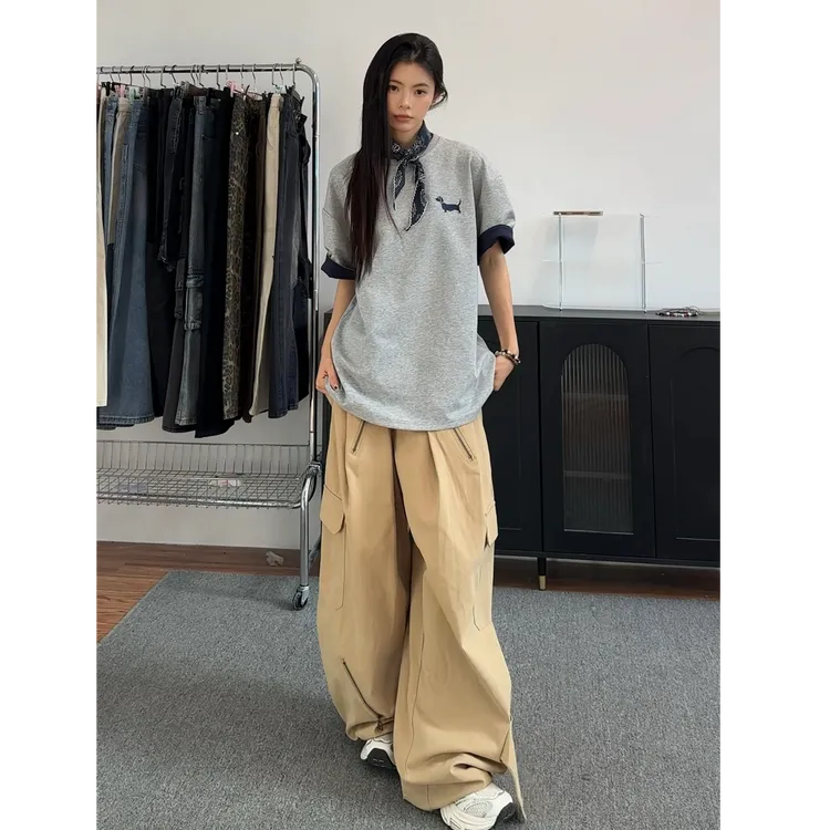[小狗T恤+卡其色工装裤]套装撞色小狗体恤设计感复古工装裤男女