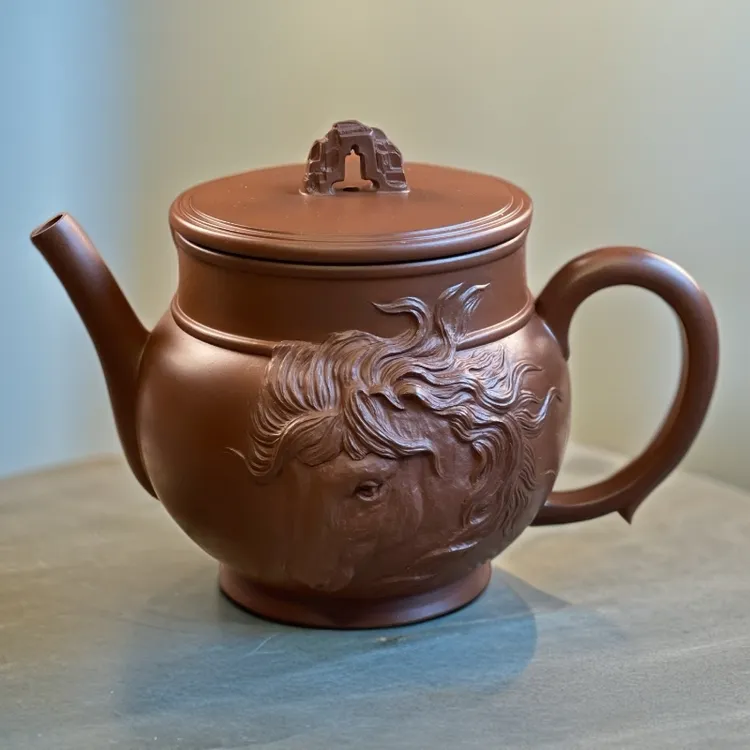 十二生肖 马壶 230cc内推球孔堆雕工艺坭兴陶手工制作