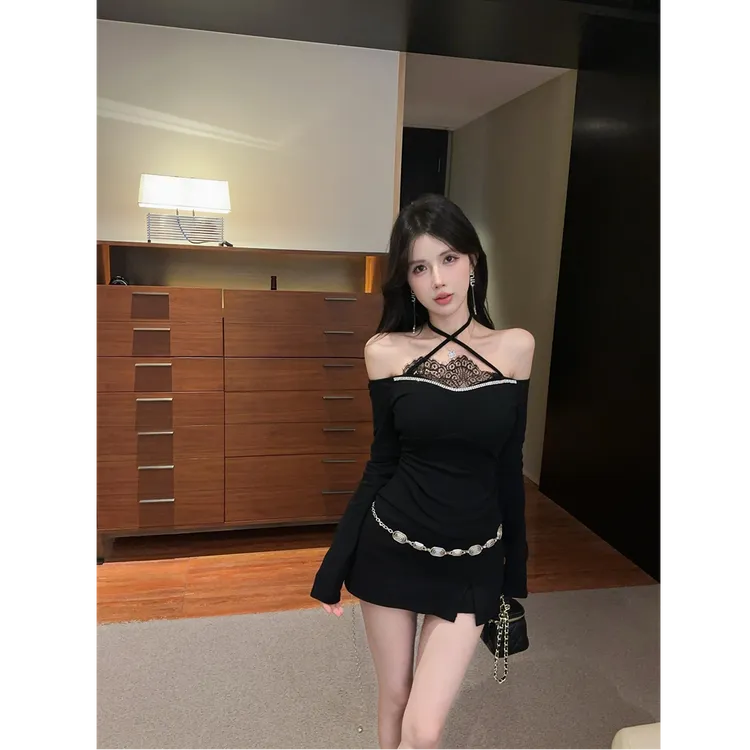 黑色蕾丝拼接挂脖露肩性感磨毛T恤针织打底衫上衣百搭半身裙套装