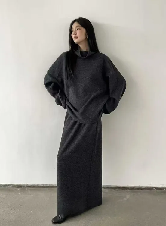 秋冬法式极简套装慵懒高领上衣直筒开叉半身裙慵懒风两件套