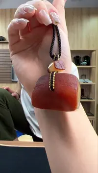 蜜蜡颈饰未镶嵌海漂深皮蜜蜡吊坠（23克+）