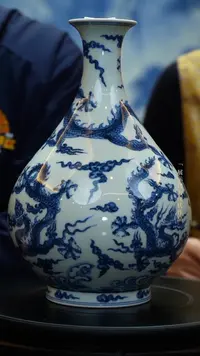 【闪购商品】青花五龙纹玉壶春瓶【小】   