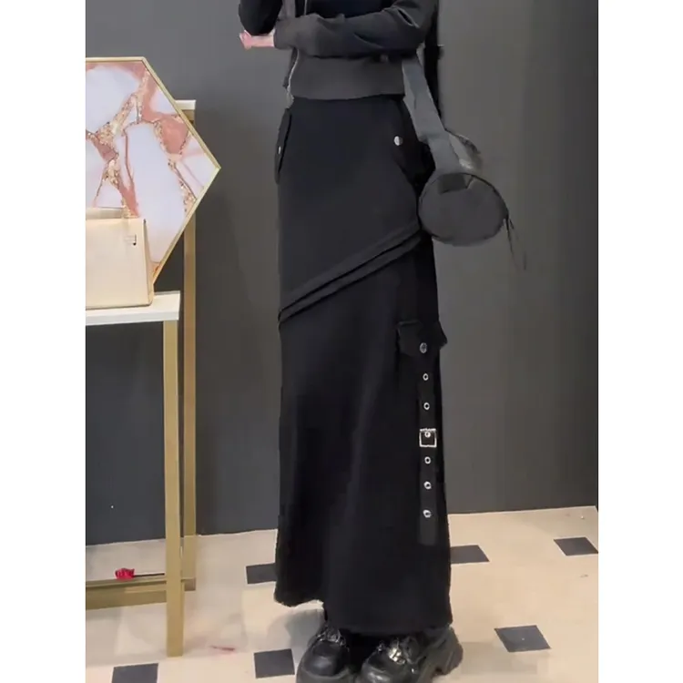 高级感今年流行黑色设计感直筒半身裙女气质包臀显瘦裙子2026秋季