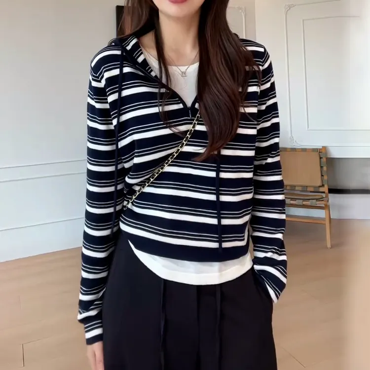 韩系条纹撞色假两件针织衫女2025秋季新款松弛感百搭显瘦连帽上衣