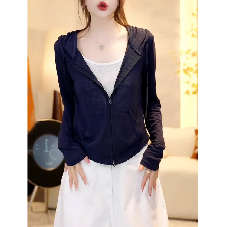 设计假两件薄款修身连帽上衣女秋2025新款韩系宽松百搭短裤两件套