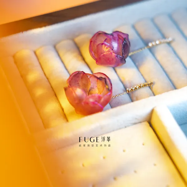 《浮革Fuge》皮质耳饰 垂雪·未裁诗稿耳线皮雕塑原创设计花朵耳环