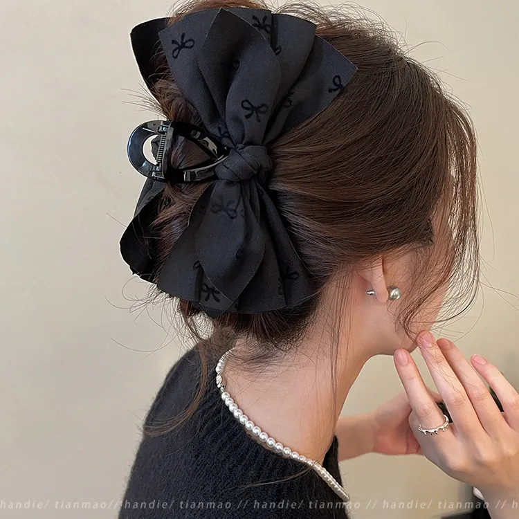 乖巧千金~蝴蝶结抓夹女2025新款高级感后脑勺鲨鱼夹气质发夹头饰