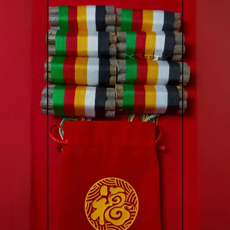 七厘米桃木枝用五彩线捆绑桃树东南枝平安挂件