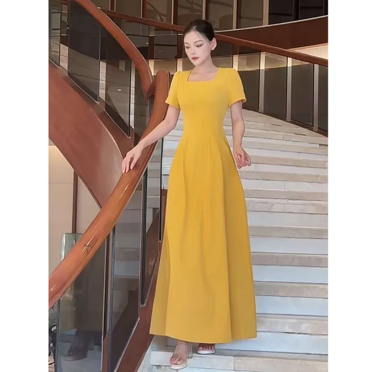 赫本风掐腰显瘦气质长裙方领显瘦连衣裙