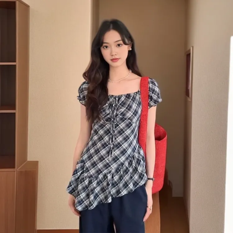 法式复古格纹不规则短袖衬衫夏季新款设计感修身显瘦别致休闲上衣