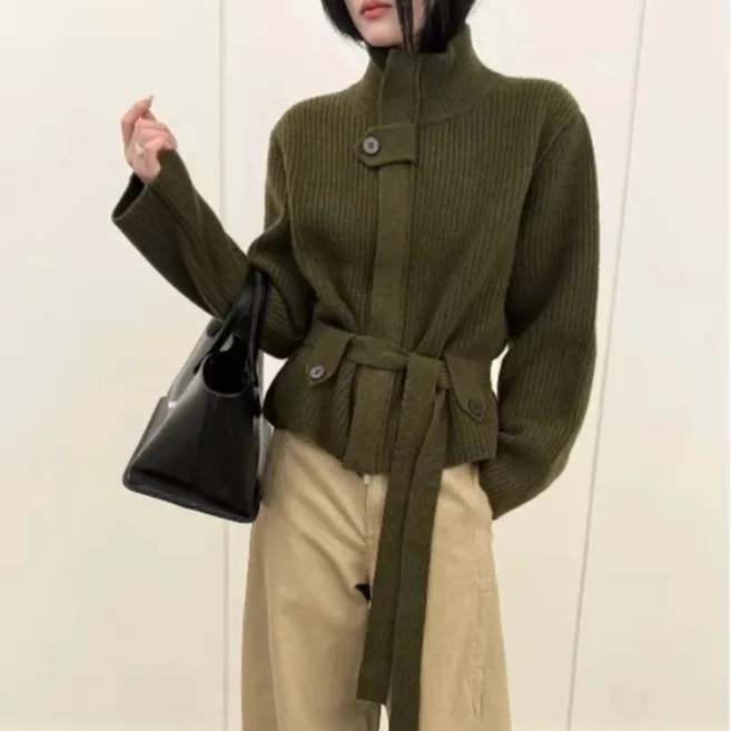 【欧货】2025秋冬新款显瘦设计感高领长袖系腰带短款针织开衫外套女