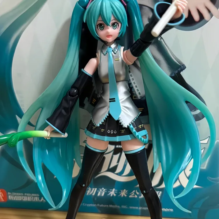 直播链接初音未来可动人偶模型手办二次元卡通美少女周边摆件