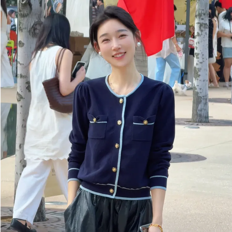 OUDOCKEE 鸥鸥 【蓝宝石】小香风韩版松弛舒适长袖针织衫 MACX807T