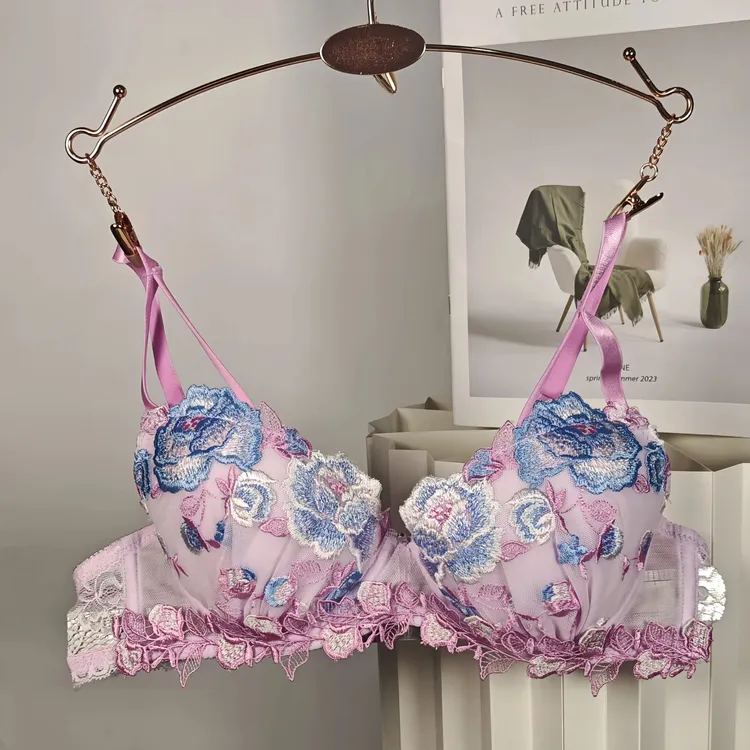 【山茶花刺绣】高端蕾丝刺绣钢圈聚拢性感高级日系设计师款内衣套装