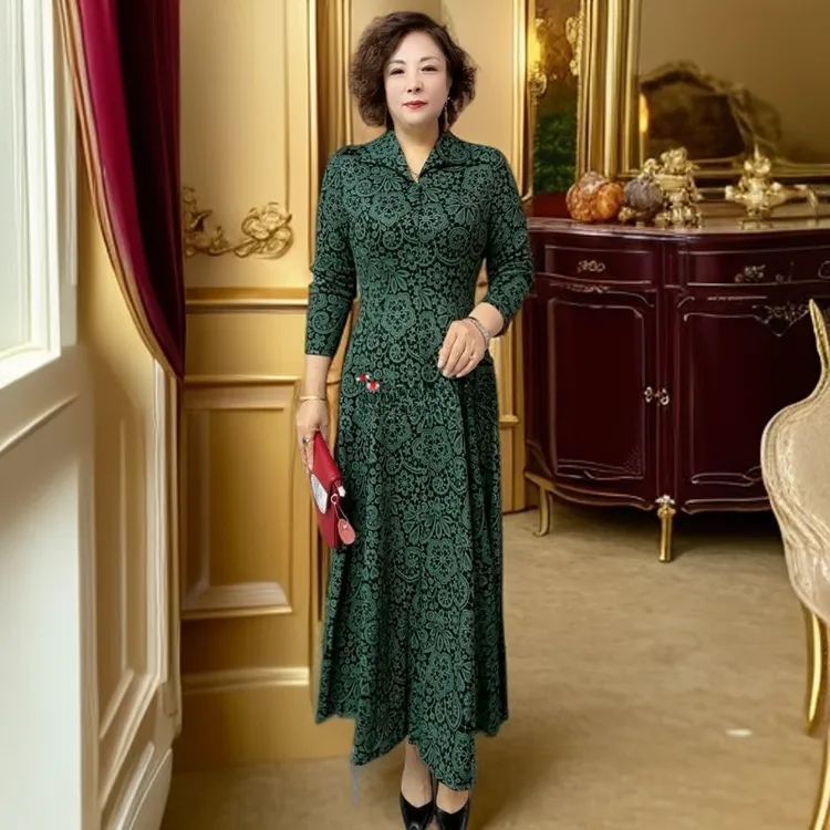 80100阔太太高端秋冬时尚高弹连衣裙中年妈妈牡丹花翻领长大摆裙