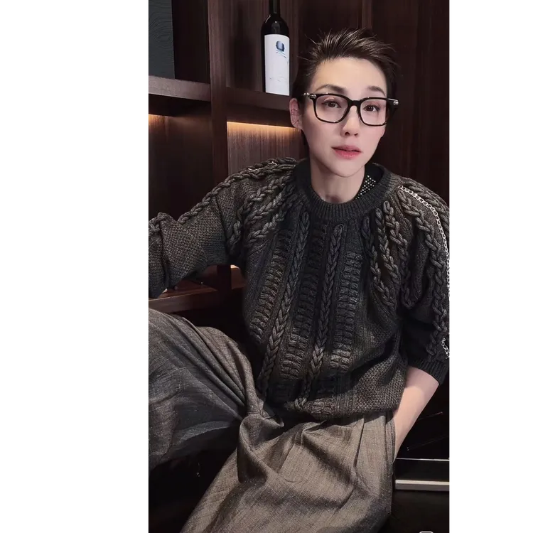 MNFK 超重工 纯山羊绒 时尚套装 TZ0138