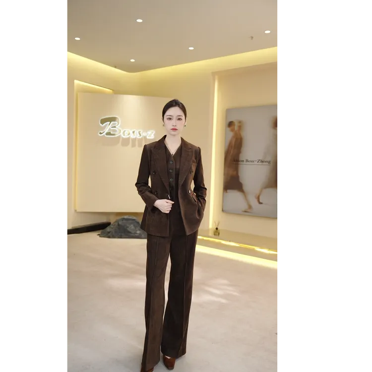 钟老板 2025秋冬新款勃艮第红西装马甲西裤三件套女高级职业套装