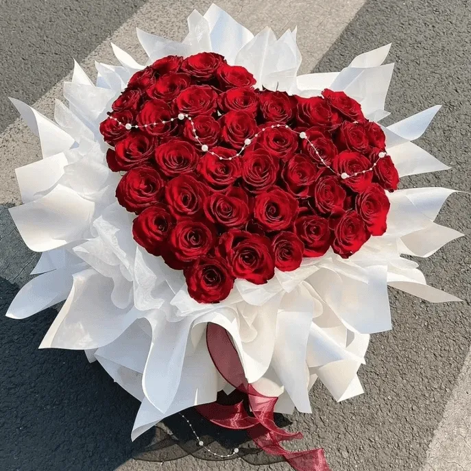 玫瑰送花花店花束鲜花同城配送上门花束生日同城鲜花