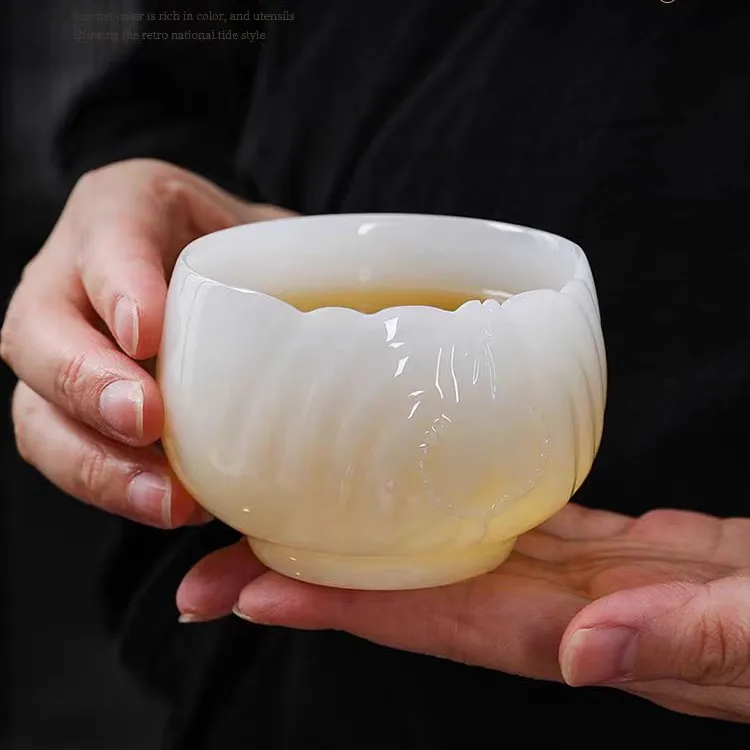 当代 大师手作高端冰种玉瓷主人杯单杯中式品茗杯德化白瓷浮雕