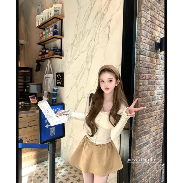 【千矜橱窗】韩系甜美少女麂皮收腰翻领不规则风衣内搭上衣短裙套装