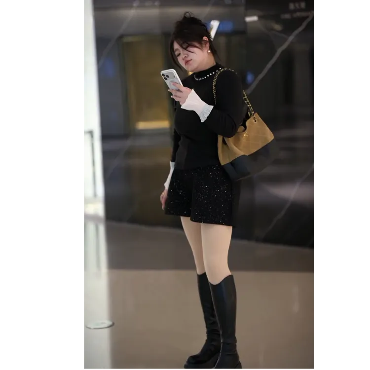 小爱家*冬季毛呢短裤星空高腰显瘦A字版气质短裤