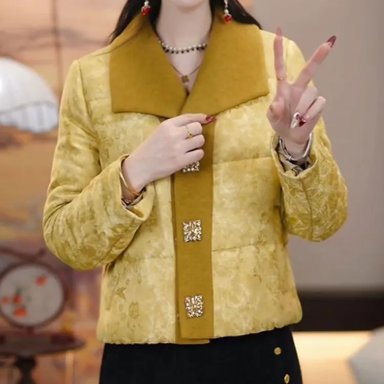 新中式时尚宽松遮肉显瘦2025秋冬新款气质翻领小众印花加棉短外套