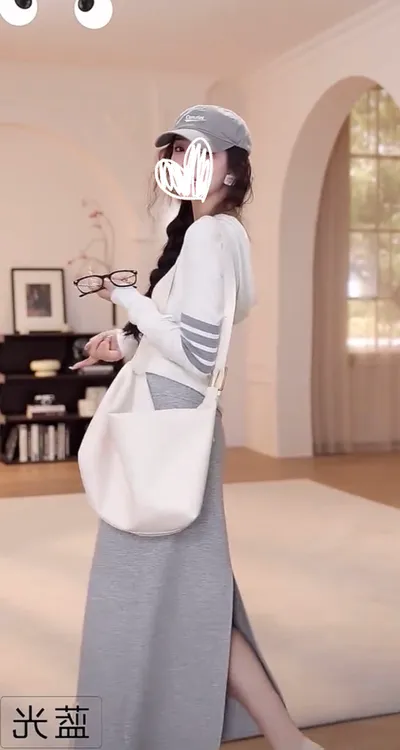 新款欧若风长袖连帽单肩春夏中长款套装轻奢纽扣T恤短款条纹洋气