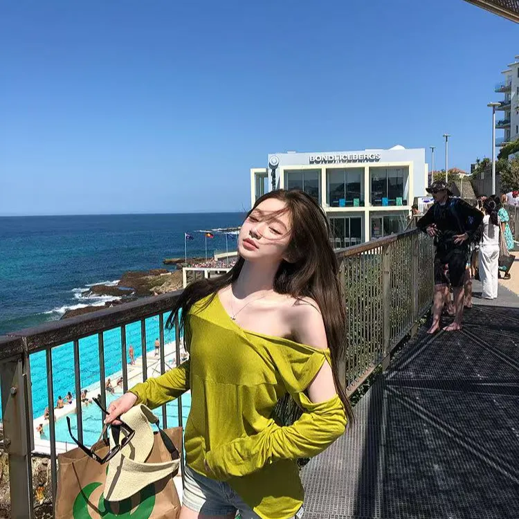 宽松露肩防晒长袖T恤女夏季时尚百搭空调衫上衣显瘦气质短款性感