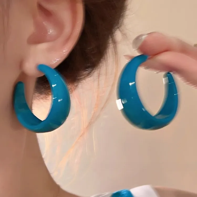 铜合金耳饰 复古港风蓝色C型耳环女气质时尚耳钉高级夸张显瘦耳饰