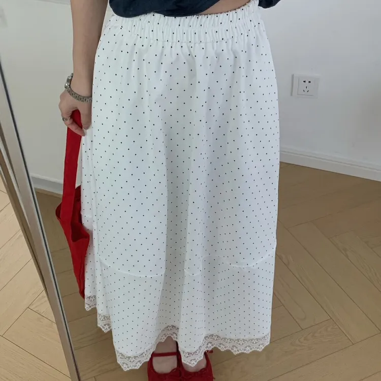 波点拼蕾丝花大摆拼接褶胯半身裙