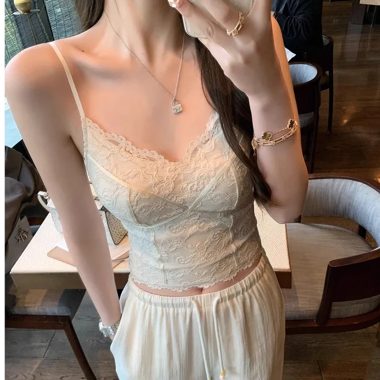 网红爆款 被硬控啦！蕾丝花边45°斜裁含胸垫美背内搭背心吊带女