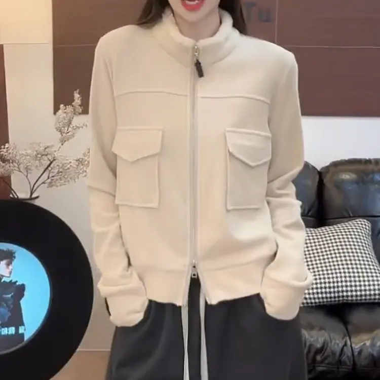 秋冬季休闲时尚设计感百搭保暖颗翻领轻奢外套上衣女LK2508530