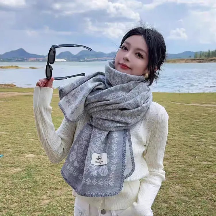 秋冬季仿羊绒腰果花提花女围巾时尚百搭保暖披肩