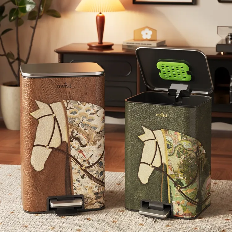 不锈钢垃圾桶家用2025新款大号大容量中古风客厅高颜值带盖脚踏桶