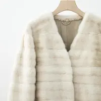 珍珠水水V领贵妇奢感气质白色短外套PY3H0721