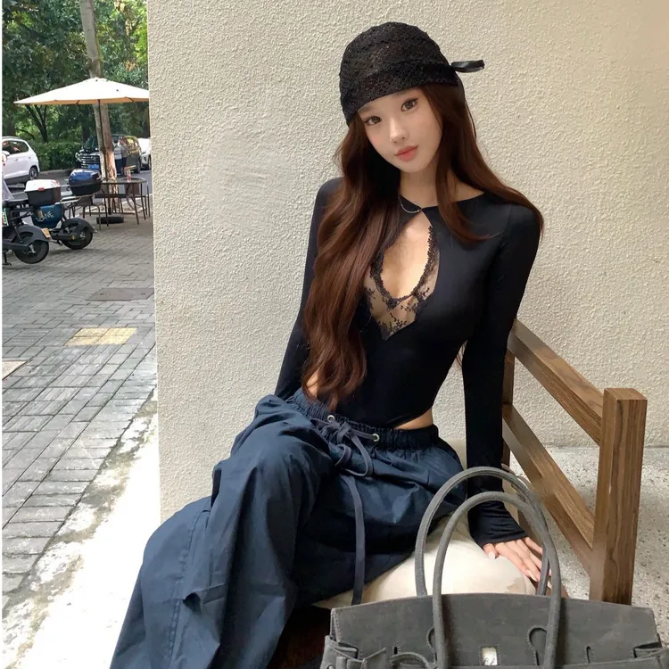 小众撩欲系圆领镂空长袖上衣女秋季性感辣妹紧身连体衣阔腿工装裤