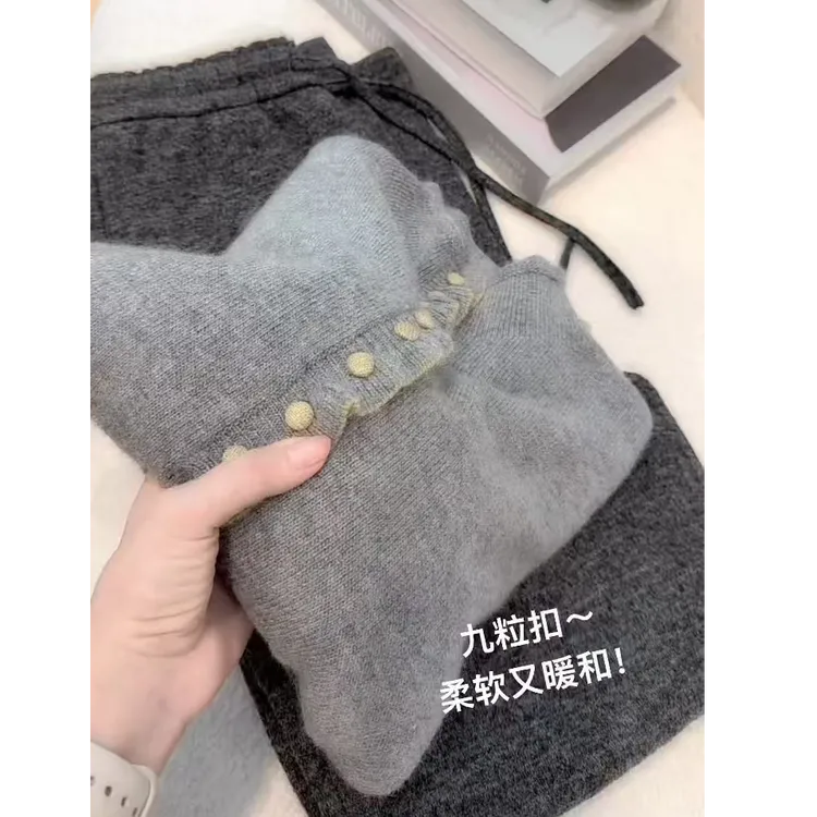 纯色半高领柔软暖和长袖针织开衫女2025秋冬新款宽松显瘦百搭毛衣