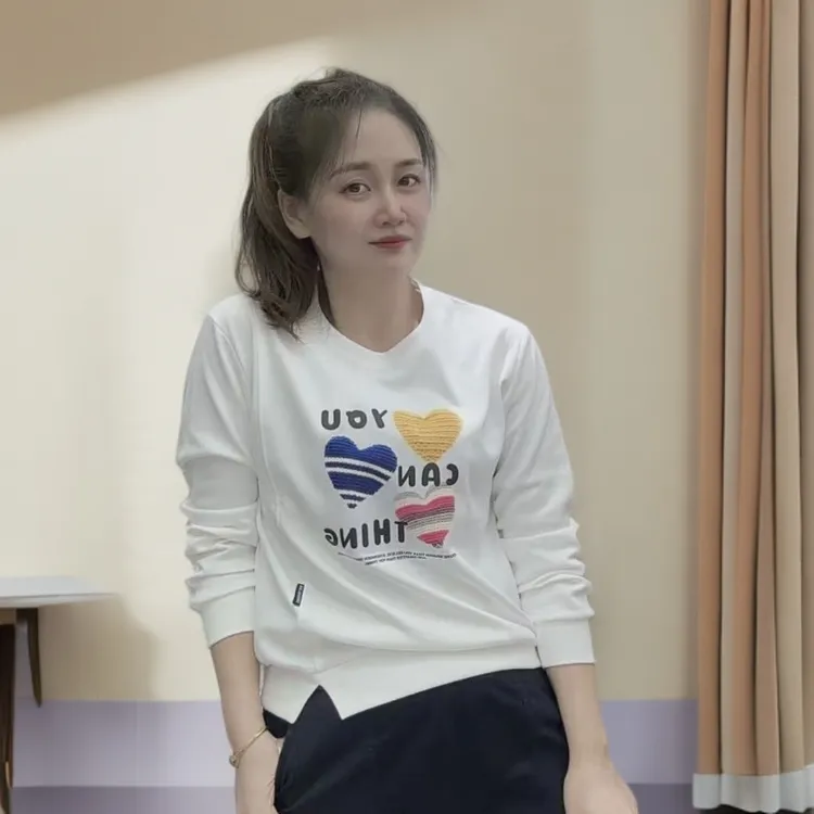 《丽丽家》圆领秋冬套头白色打底长袖卫衣上衣休闲2025春秋宽松百搭