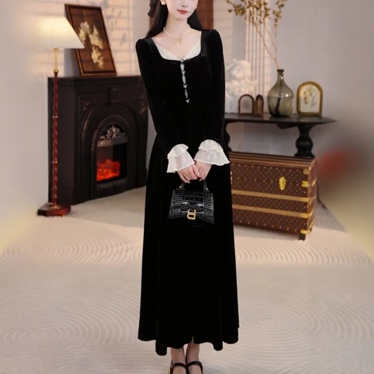 外致气质黑色丝绒连衣裙女装2025秋季新款时尚名媛高级礼服裙子