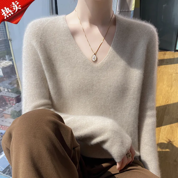 鄂尔多斯市2025新款无缝100%羊毛衫女V领秋冬针织毛衣宽松打底衫