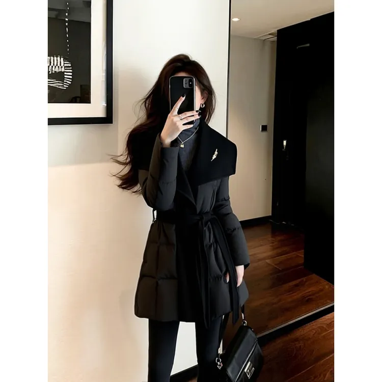 巨好看轻熟风设计感通勤显瘦大衣气质高级感黑色翻领系带棉服女冬