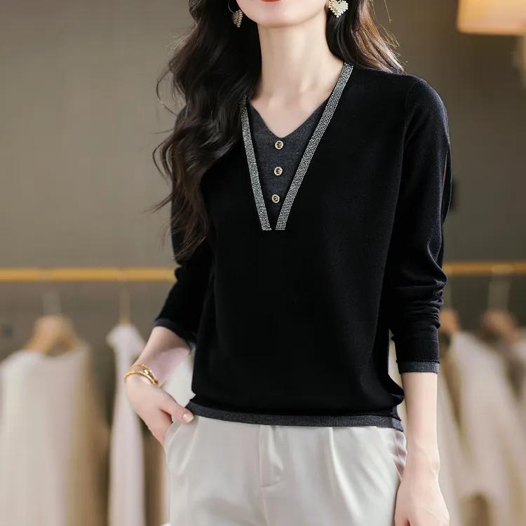 品牌女装新款洋气烫钻假两件V领女士毛针织衫时尚打底上衣