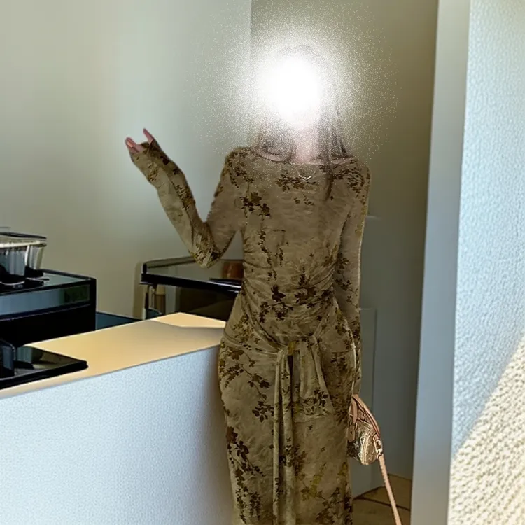 LUU桃喜/植绒印花长袖连衣裙女春秋修身内搭设计感小众鱼尾裙
