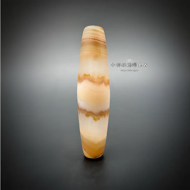 天然哑光冰晶缠丝玛瑙勒子 尺寸 50.7*12.9