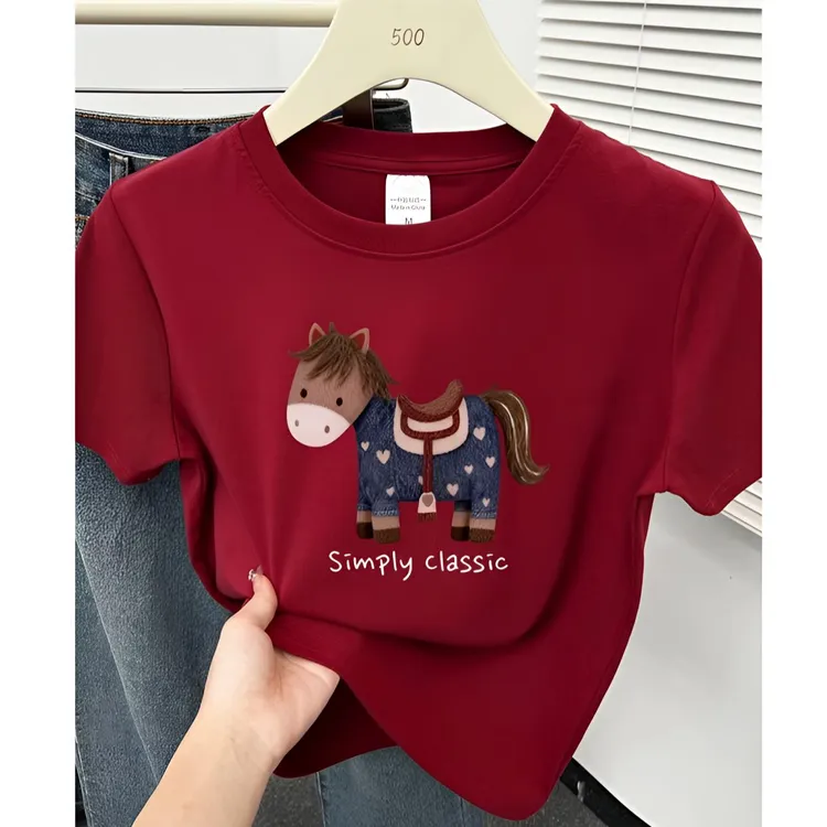 新春马年酒红色圆领短袖t恤女大码宽松百搭显瘦时尚上衣牛仔小马