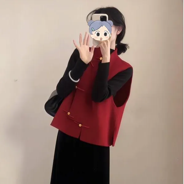 2025秋冬新款时尚气质减龄红色马甲上衣新中式国风高级感复古穿搭