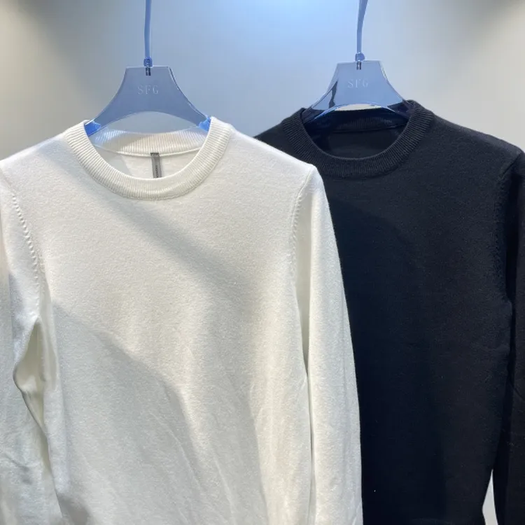 长袖毛衣针织衫针织圆领冬季长款纯色宽松型撞色